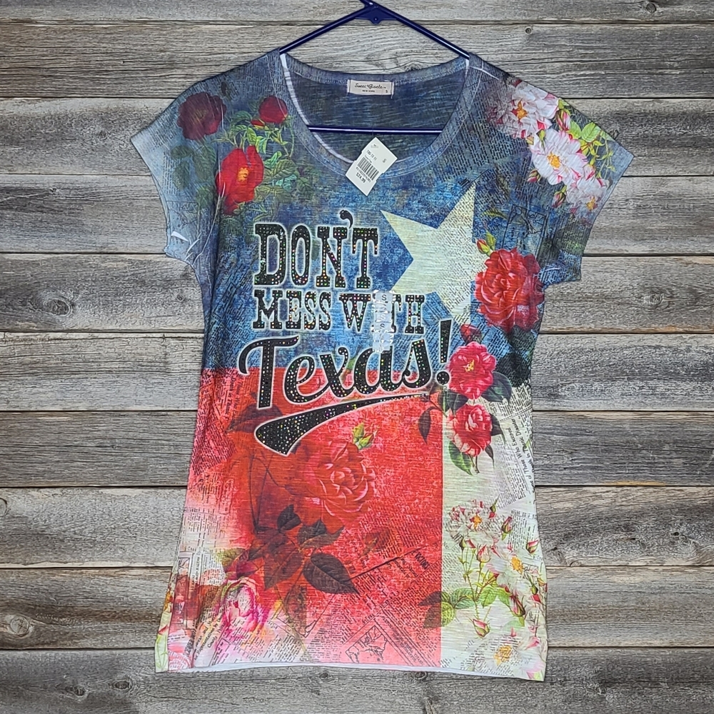 Don't Mess With Texas Women's Floral Shirt
